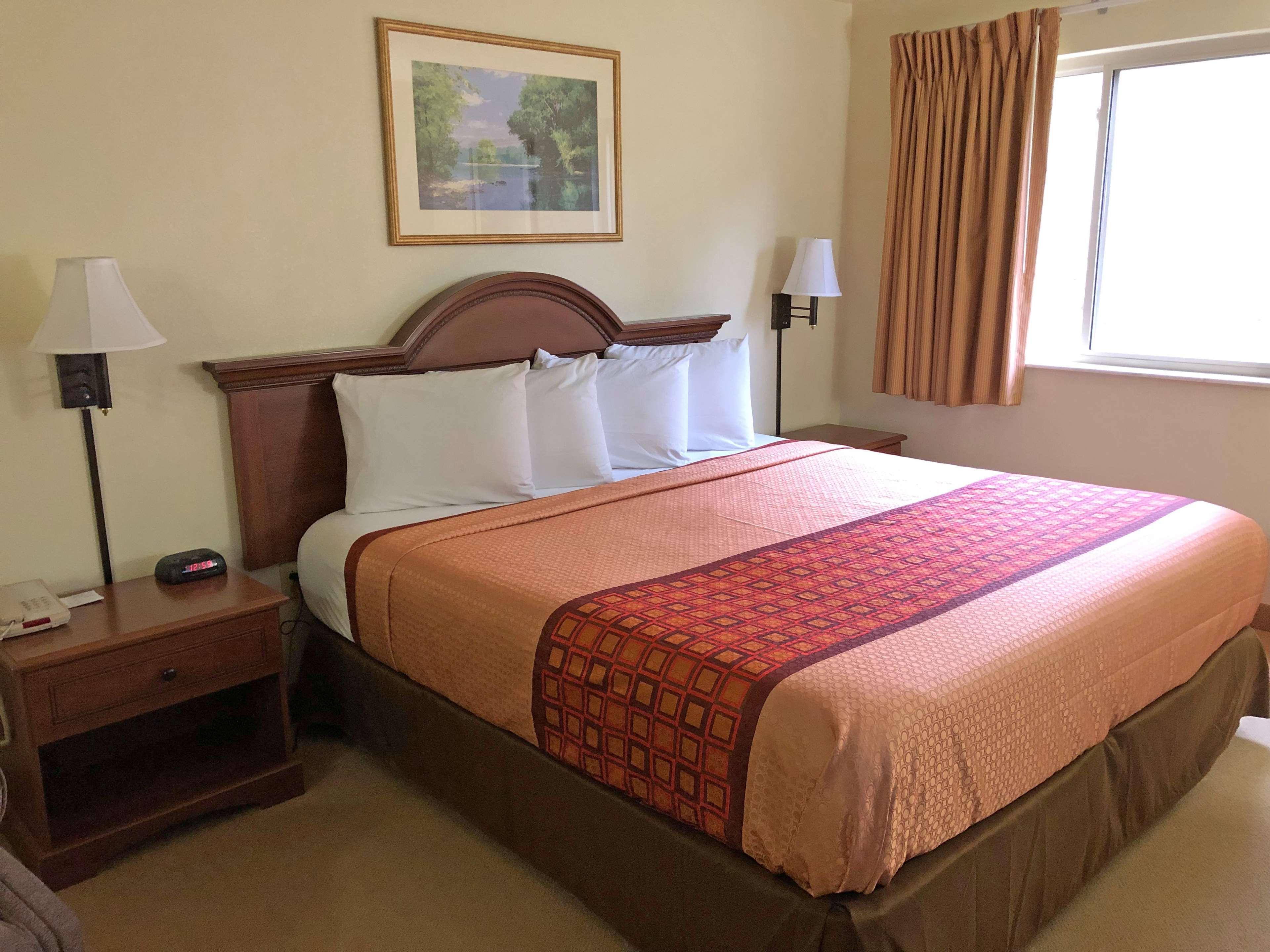 Americas Best Value Inn & Suites Independence Va Exteriör bild