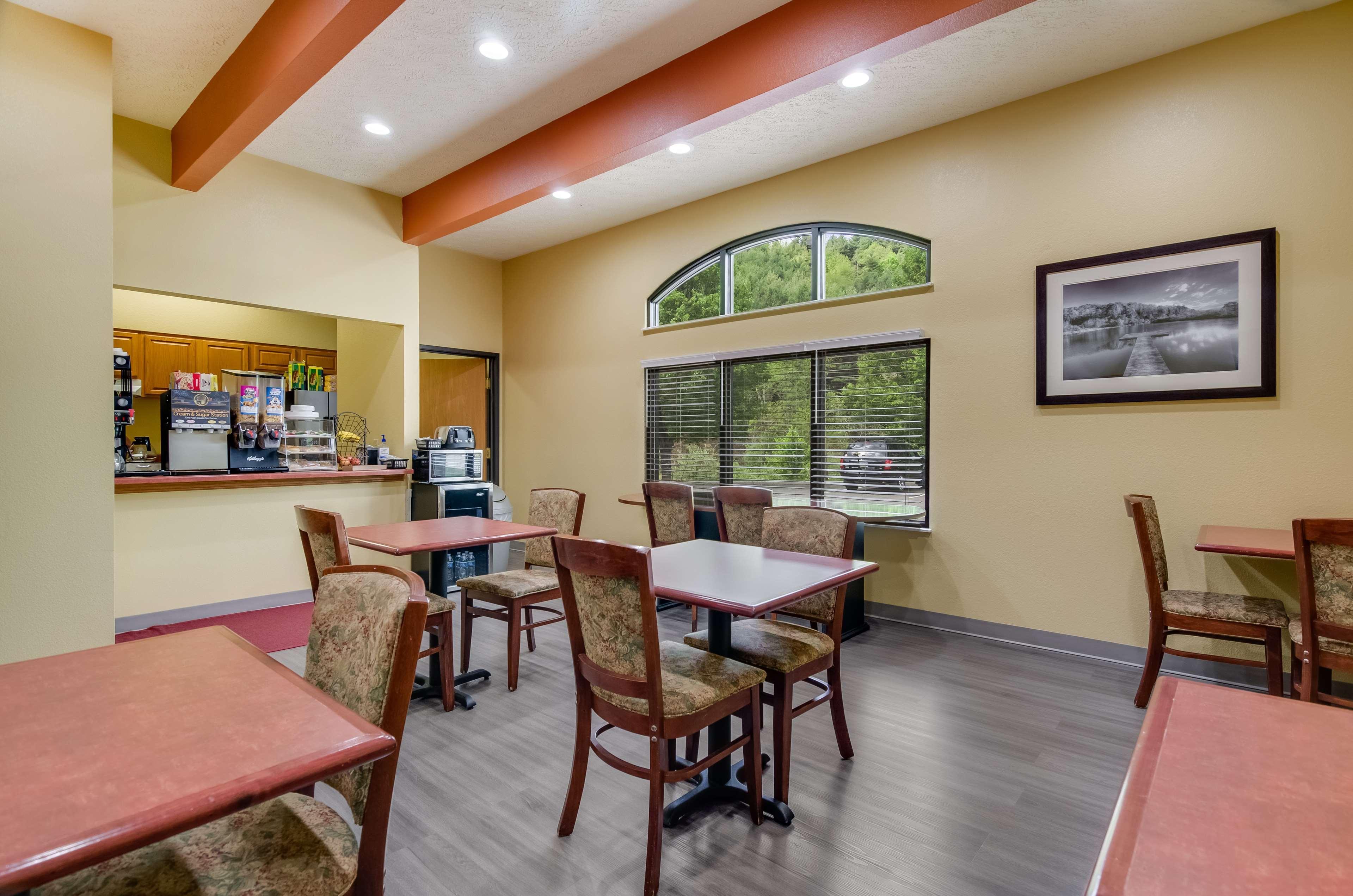 Americas Best Value Inn & Suites Independence Va Exteriör bild